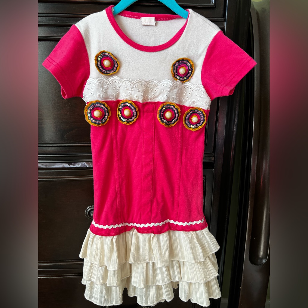 Cute Girls Ages 6/7 Dress